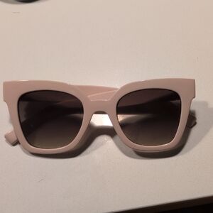 Chic Pink Square Sunglasses